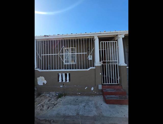 2 BEDROOM HOUSE FOR SALE IN BROOKLYN